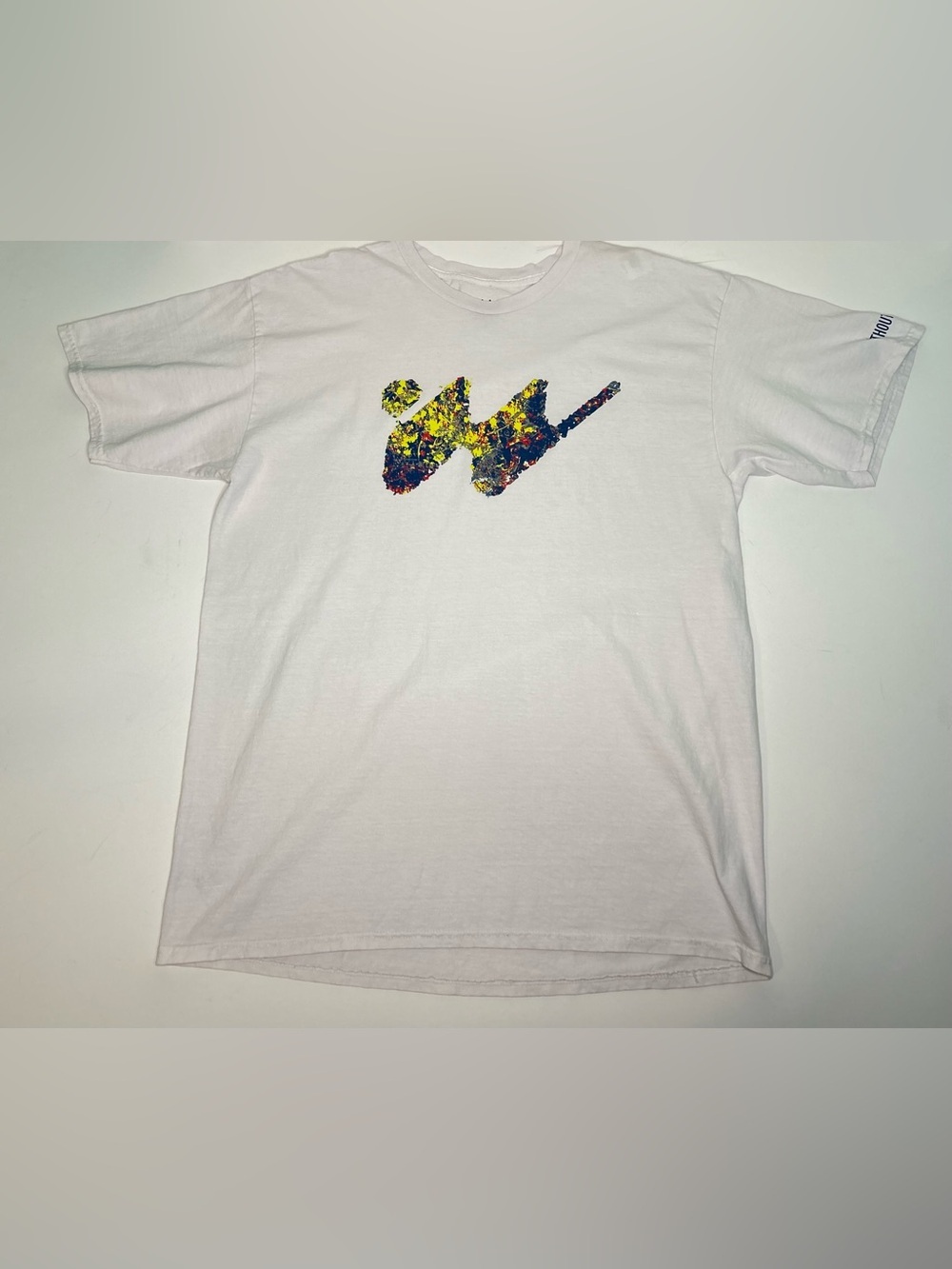 Without Walls White Short Sleeve Tee with Multicolor W 100% cotton Large
